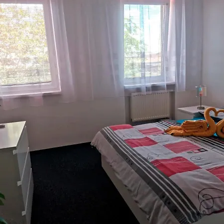 호텔 Styria Hotel Chvalovice 3*