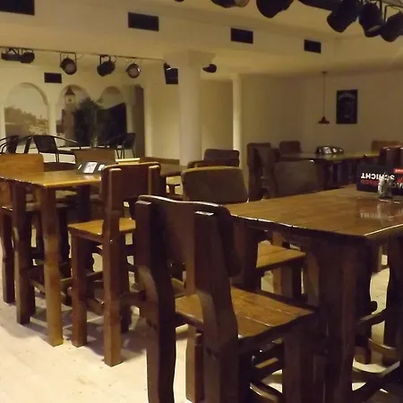 Styria Hotel Chvalovice 호텔 흐발로비체